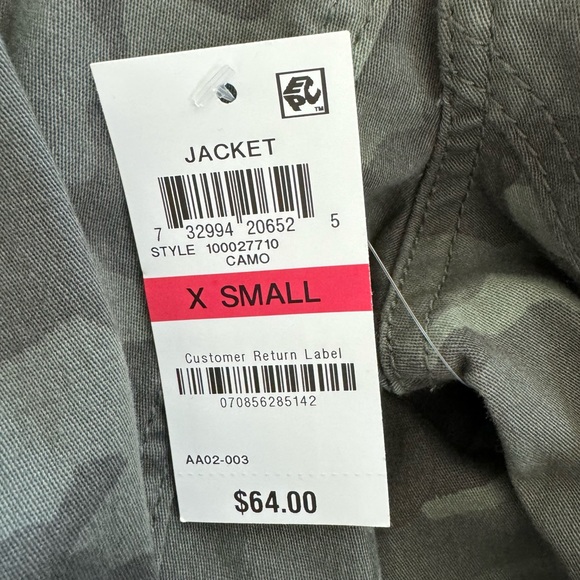 Style & Co Camo Denim Jacket - Picture 5 of 5